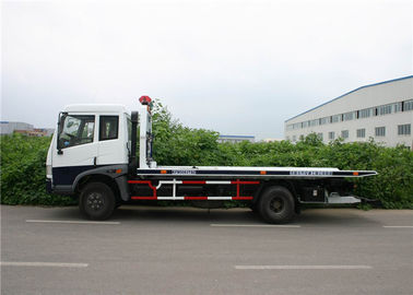 2.8L Emission Diesel Fuel Heavy Wrecker Trucks , Volvo Chassis Road Wrecker