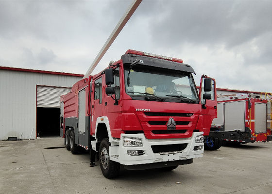 206Kw 4x2 Drive Manual Transmission Water Tanker Fire Truck with 65m Spray Range
