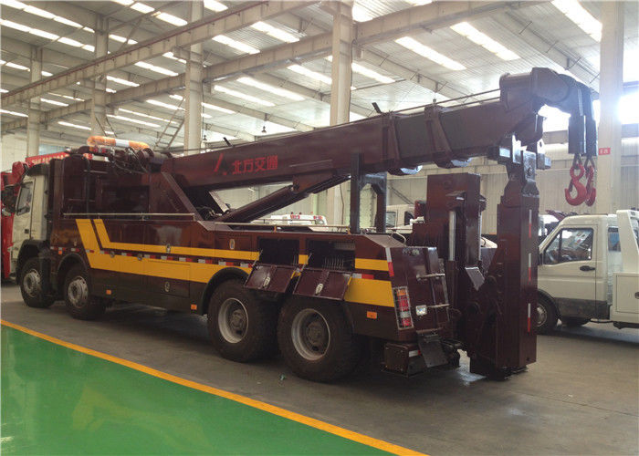 2.8L Emission Diesel Fuel Heavy Wrecker Trucks , Volvo Chassis Road Wrecker